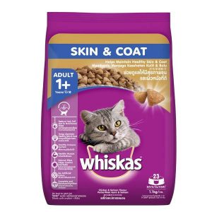 Whiskas Dry Adult Cat Food (1+ Years) Chicken and Salmon Flavour For Healthy Skin and Coat, 1.1 Kg
